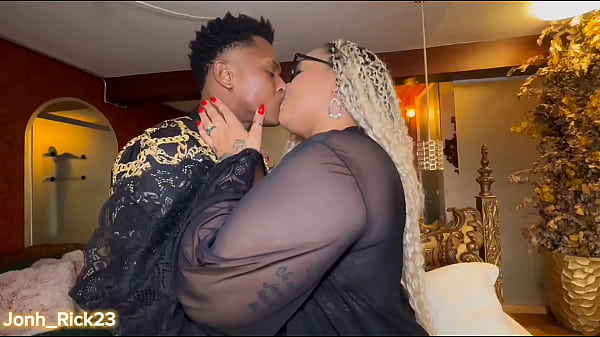 Fodendo a amiga da minha esposa